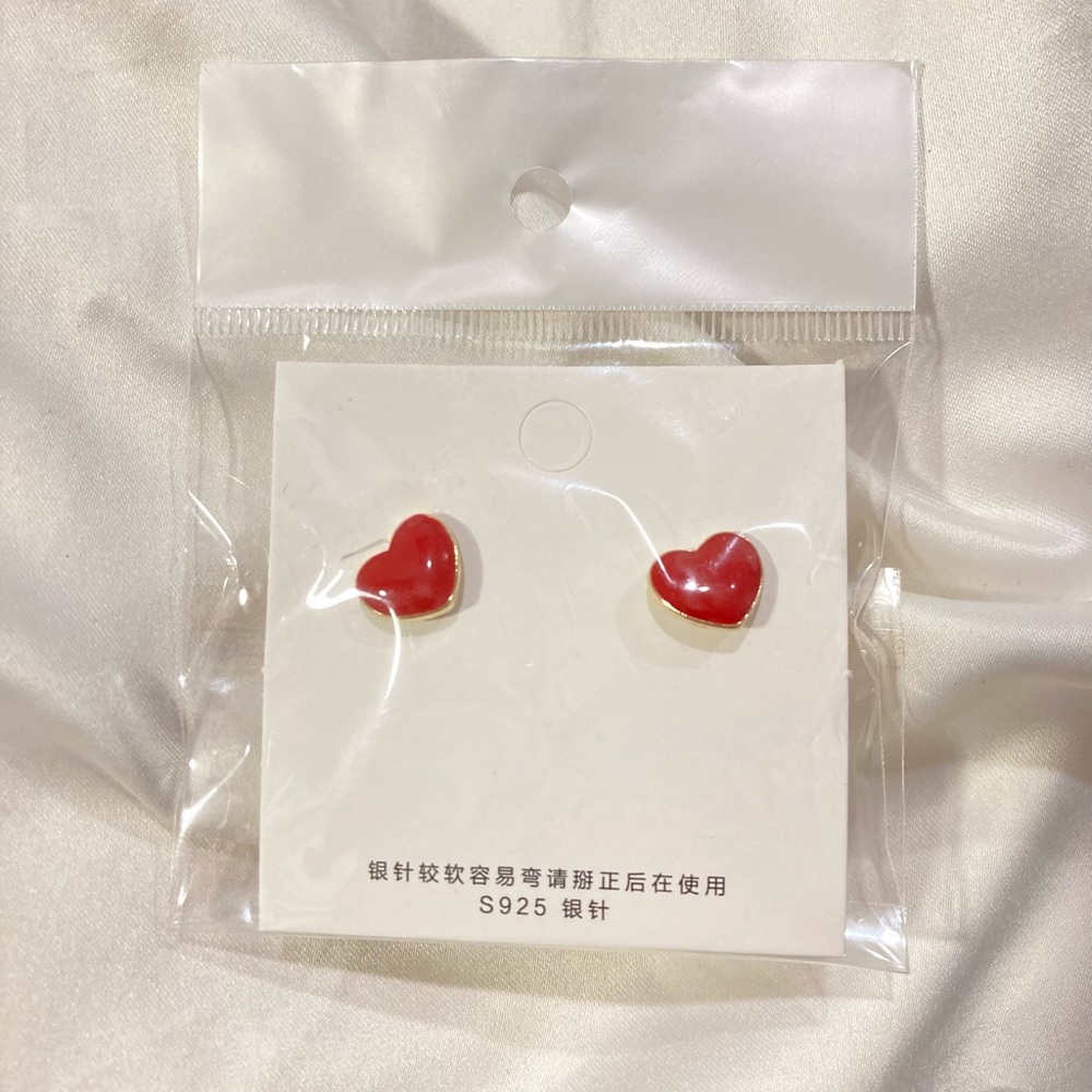 NEW Heart Earrings